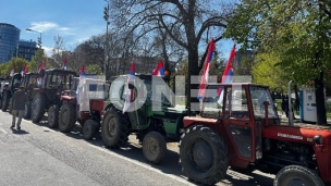 Neregistrovani traktori